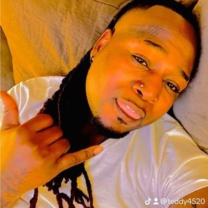 Meet your Posher, Tray